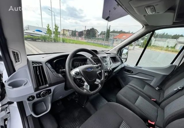 Ford Transit 2017 — photo 2