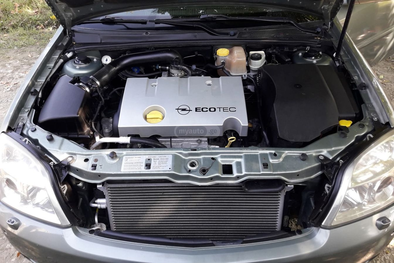 Opel Vectra 2002 — photo 2