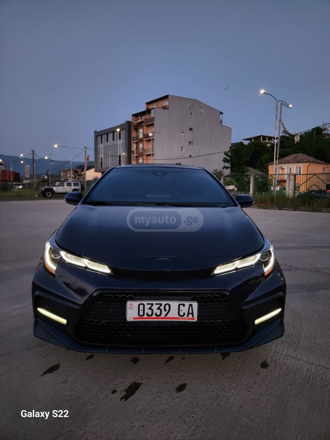 Toyota Corolla 2022 — photo 2