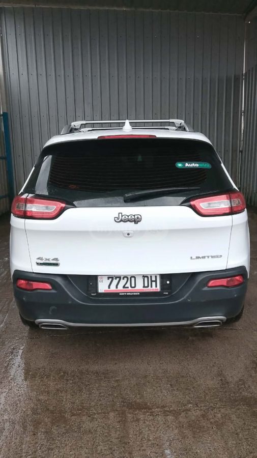 Jeep Cherokee 2015 — photo 2