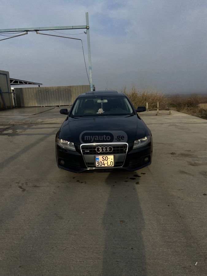 Audi A4 2012 — photo 2