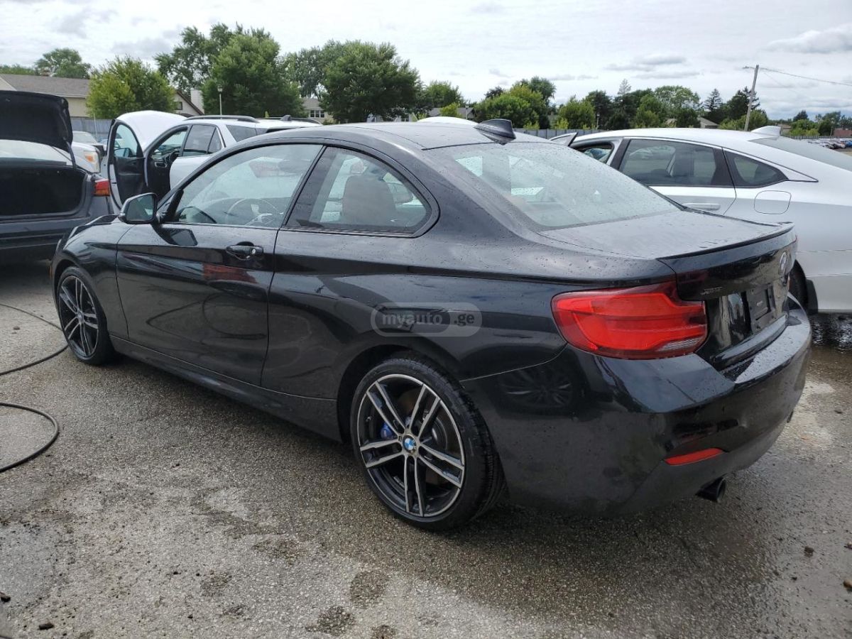 BMW M240 2018 — photo 2