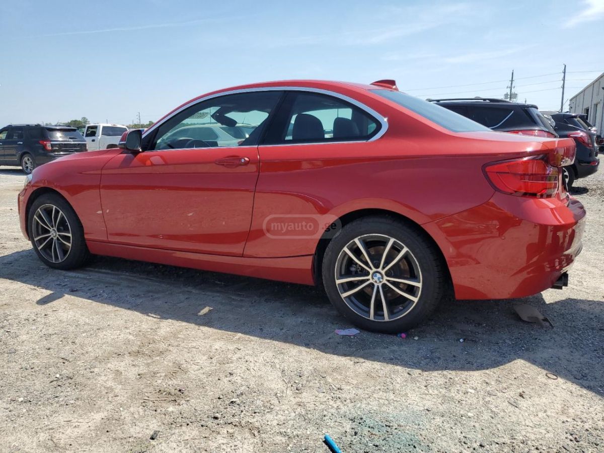 BMW 230i 2018 — photo 2
