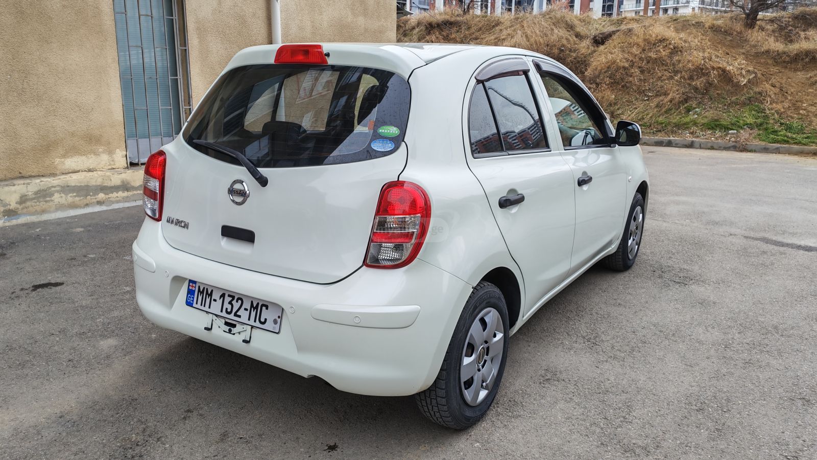 Nissan March 2012 — photo 2