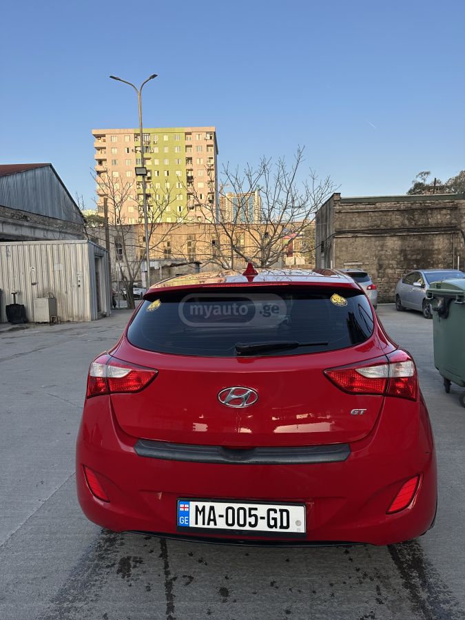 Hyundai Elantra GT 2013 — photo 2