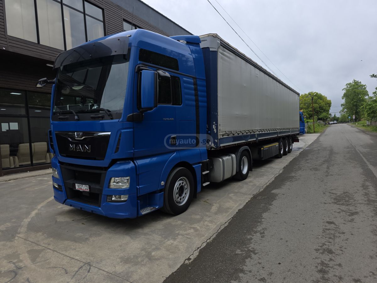 Isuzu TGX