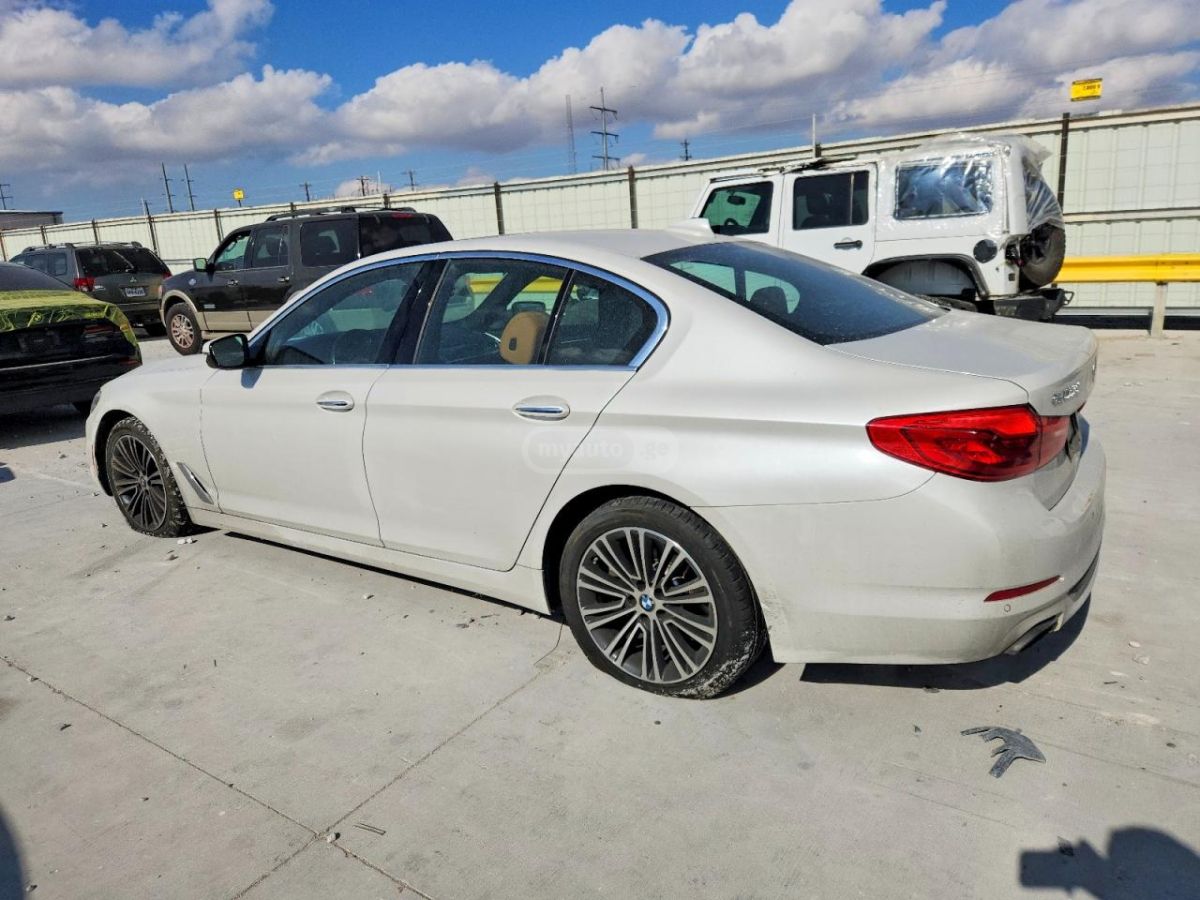 BMW 540 2018 — photo 2