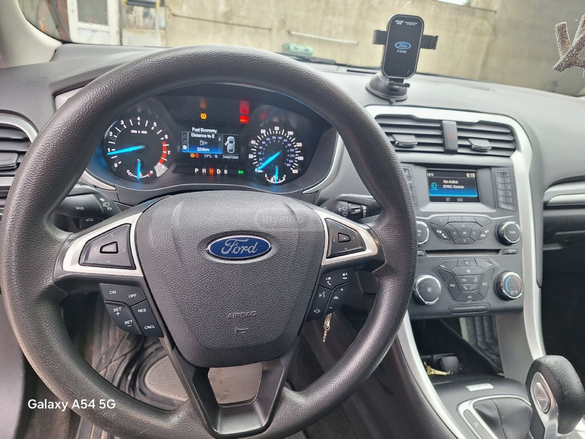 Ford Fusion 2016 — photo 2