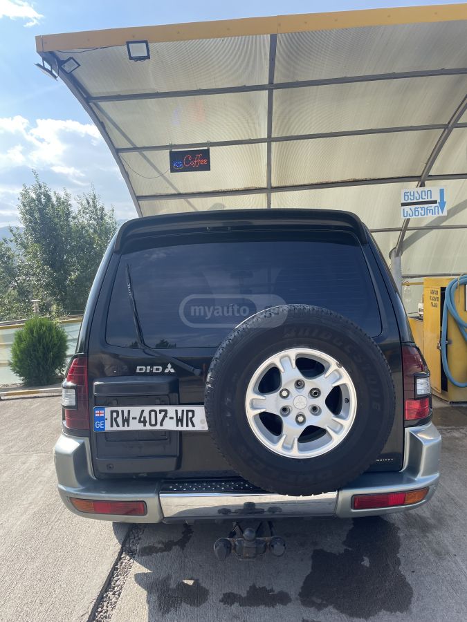 Mitsubishi Montero 2001 — photo 2