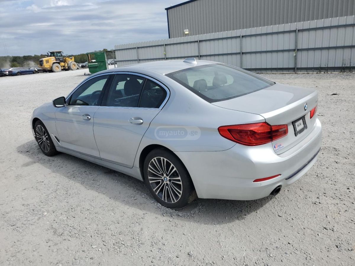 BMW 530 2019 — photo 2