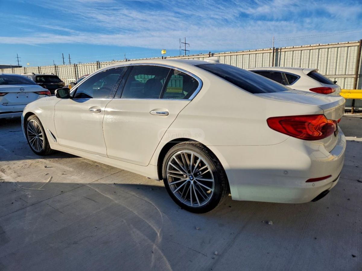 BMW 540 2017 — photo 2