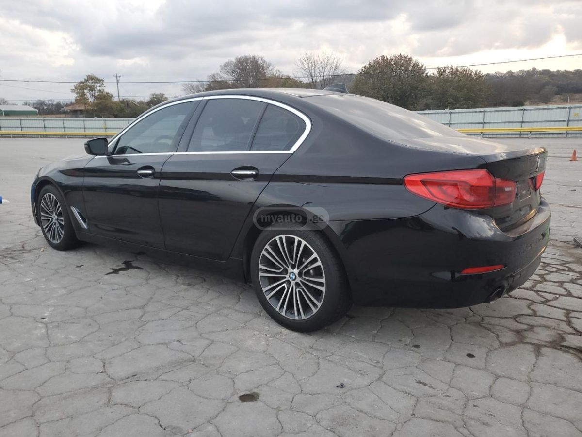 BMW 530 2018 — photo 2