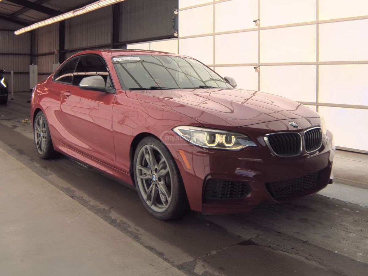 BMW M235 2016 — photo 2