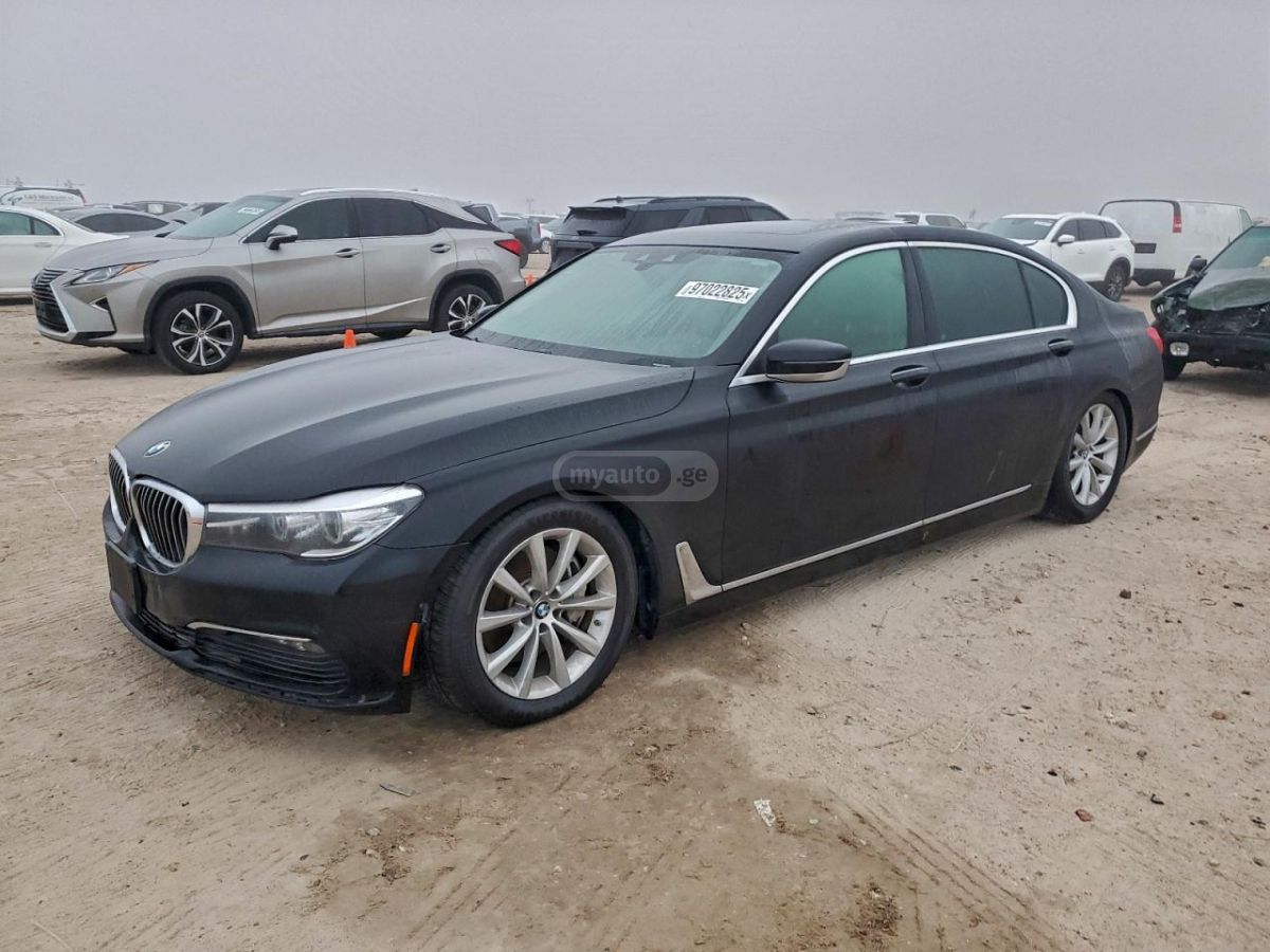 BMW 740