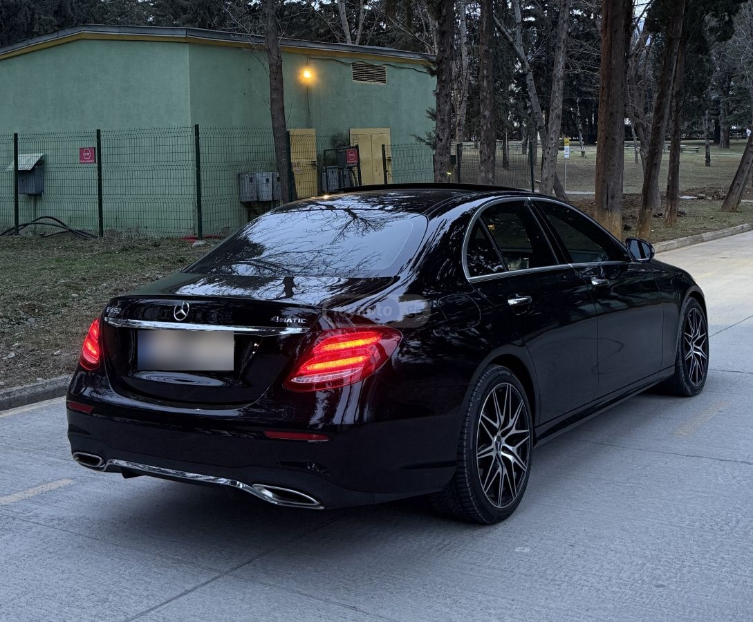 Mercedes-Benz E 450 2018 — photo 2