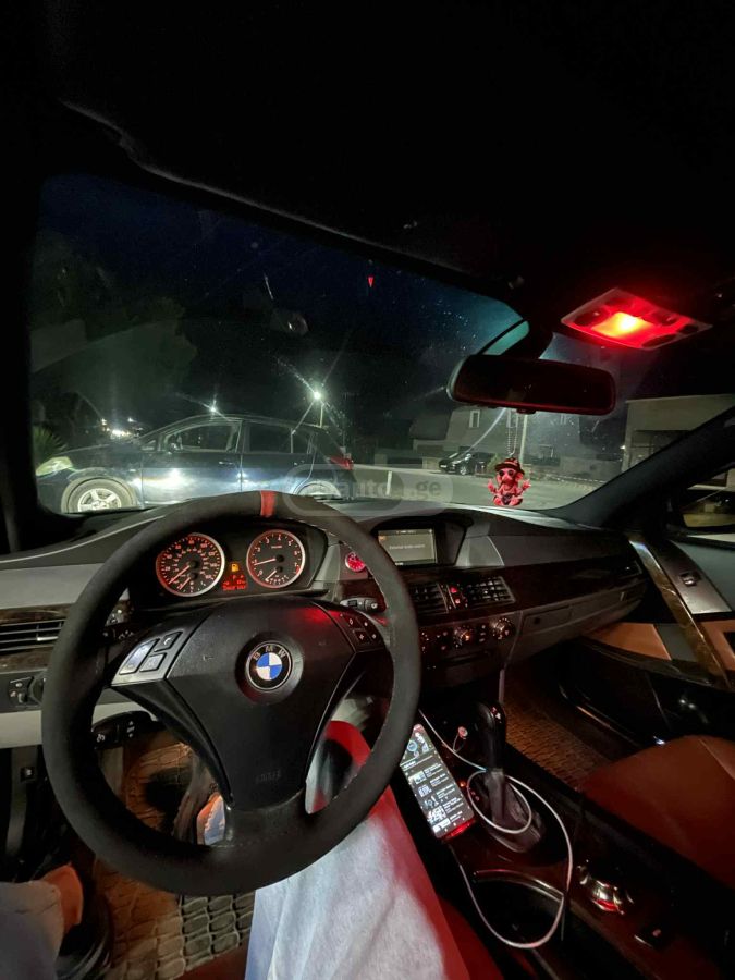 BMW 530 2006 — photo 2