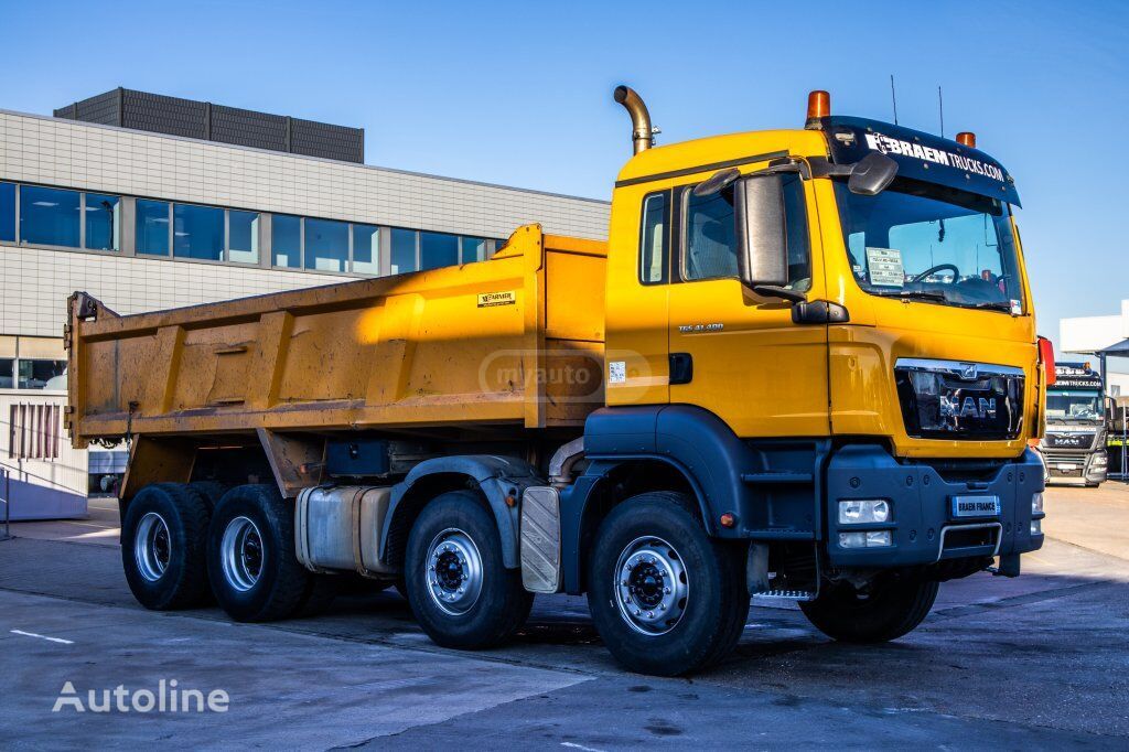 Isuzu TGS