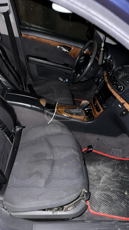 Mercedes-Benz E 320 2003 — photo 2