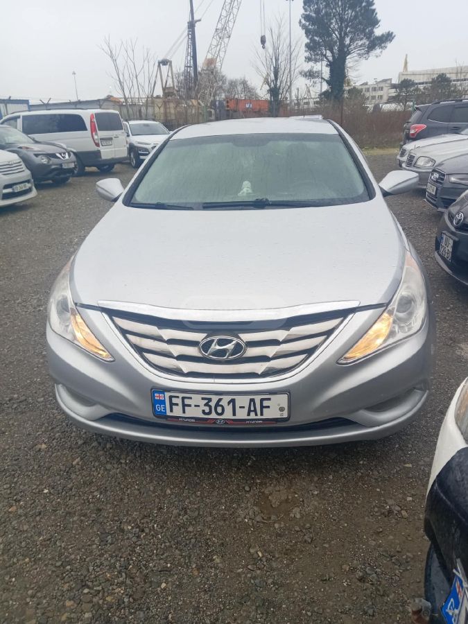 Hyundai Sonata 2011 — photo 2