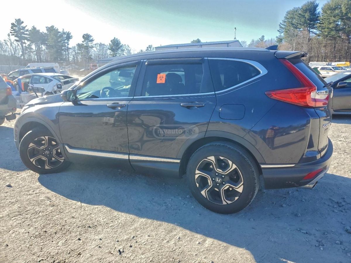 Honda CR-V 2018 — photo 2