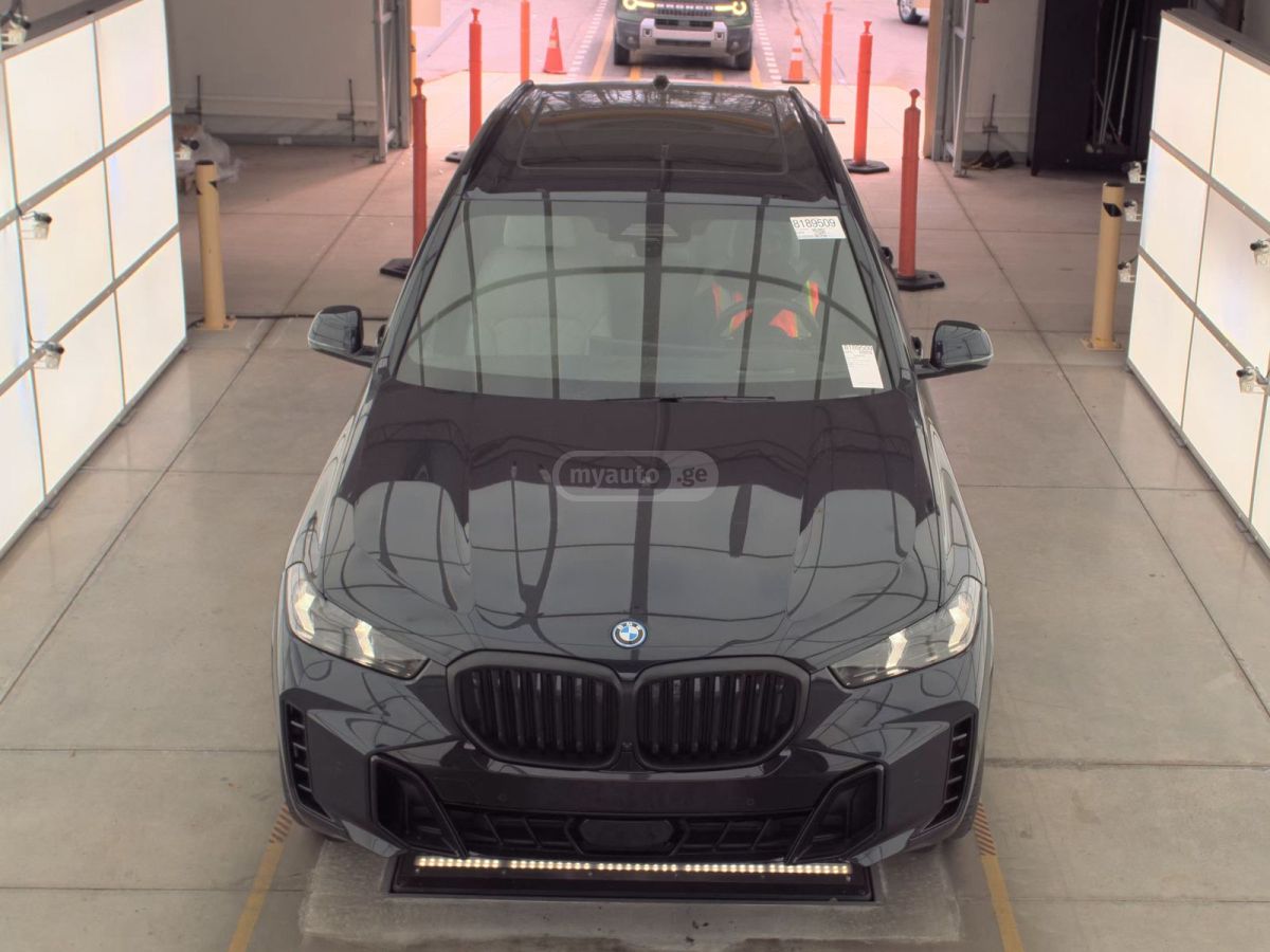 BMW X5 2025 — photo 2