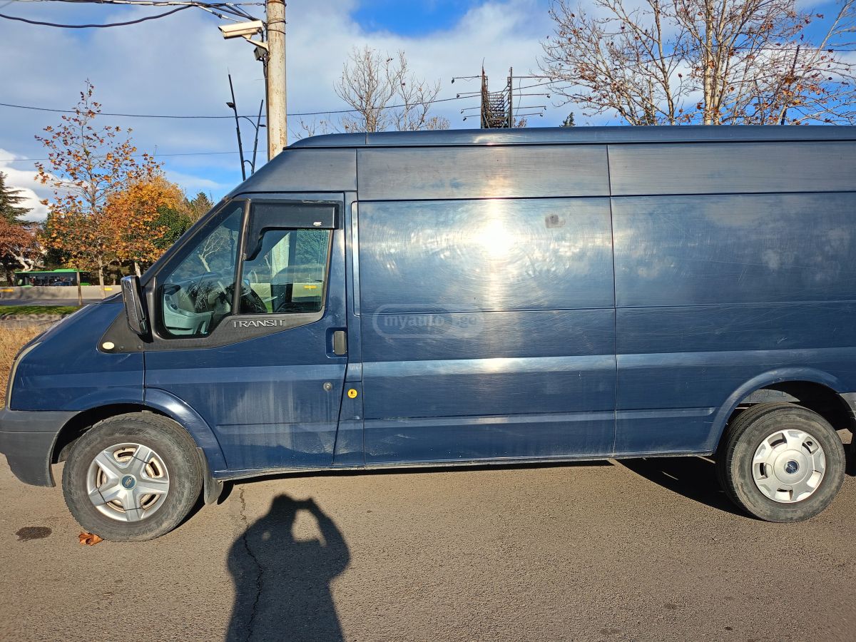 Ford Transit 2006 — photo 2
