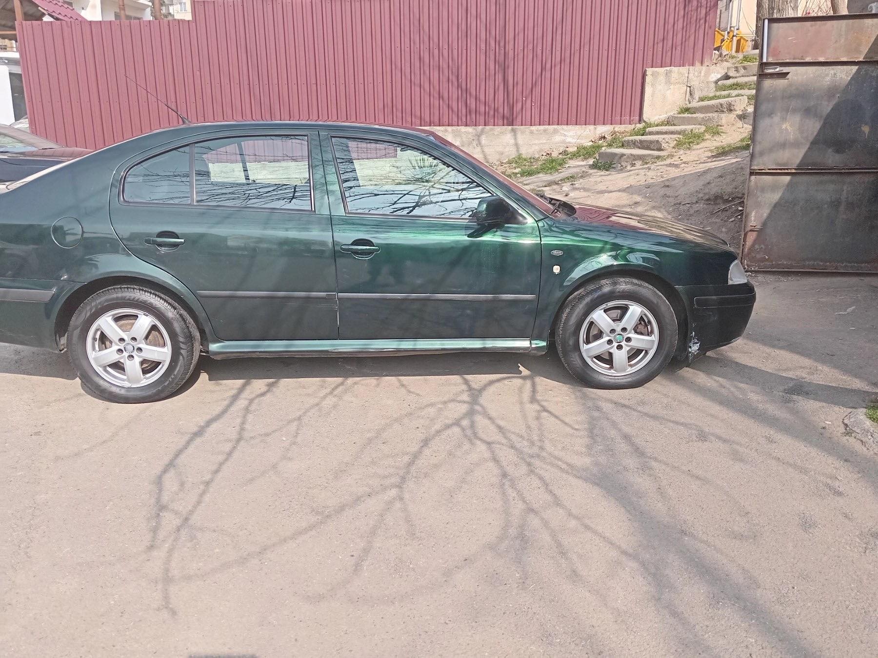 Skoda Octavia 2004 — photo 2
