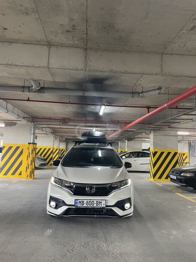 Honda Fit 2018 — photo 2