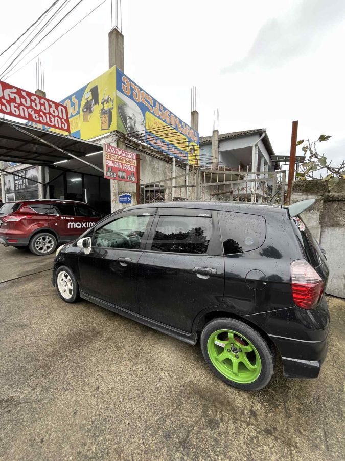 Honda Fit 2006 — photo 2
