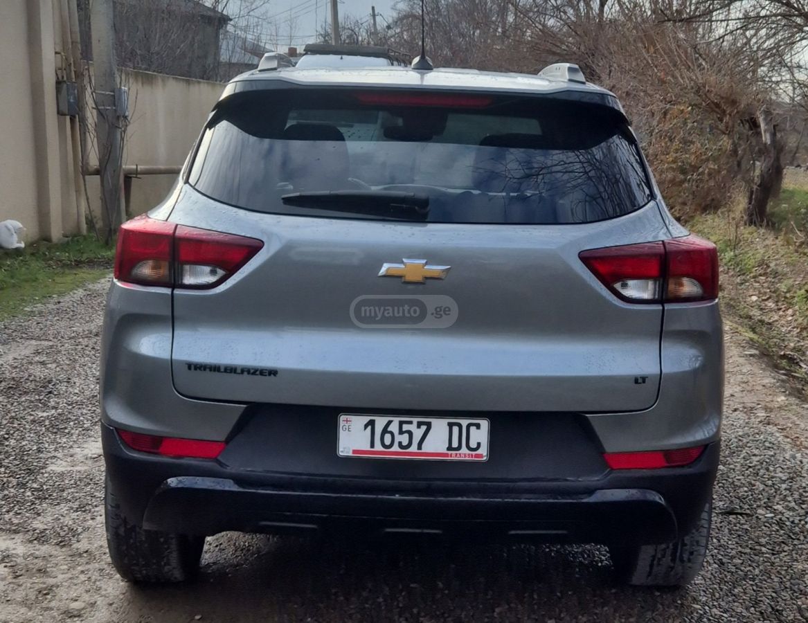 Chevrolet Trailblazer 2022 — photo 2