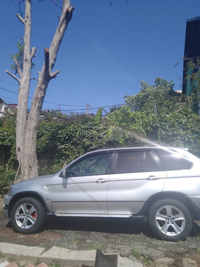 BMW X5 2002 — photo 2