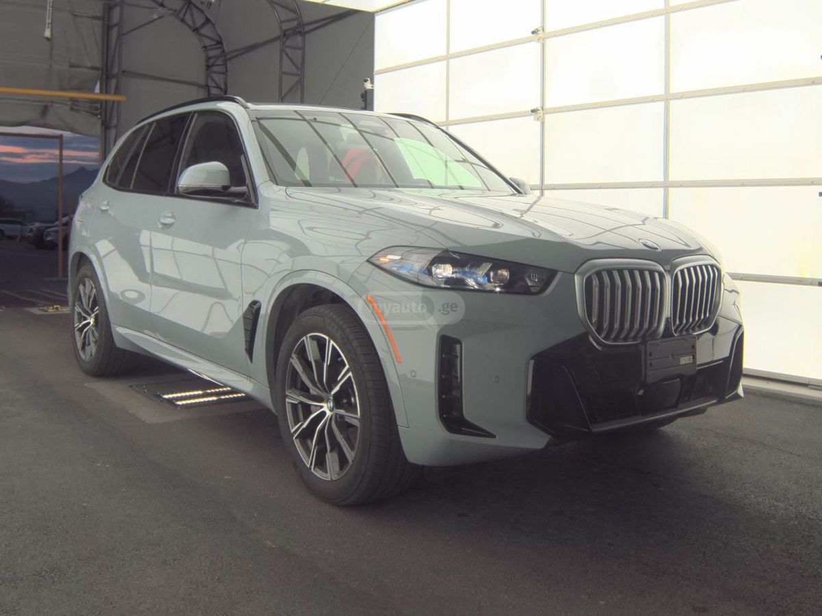 BMW X5 2026 — photo 2