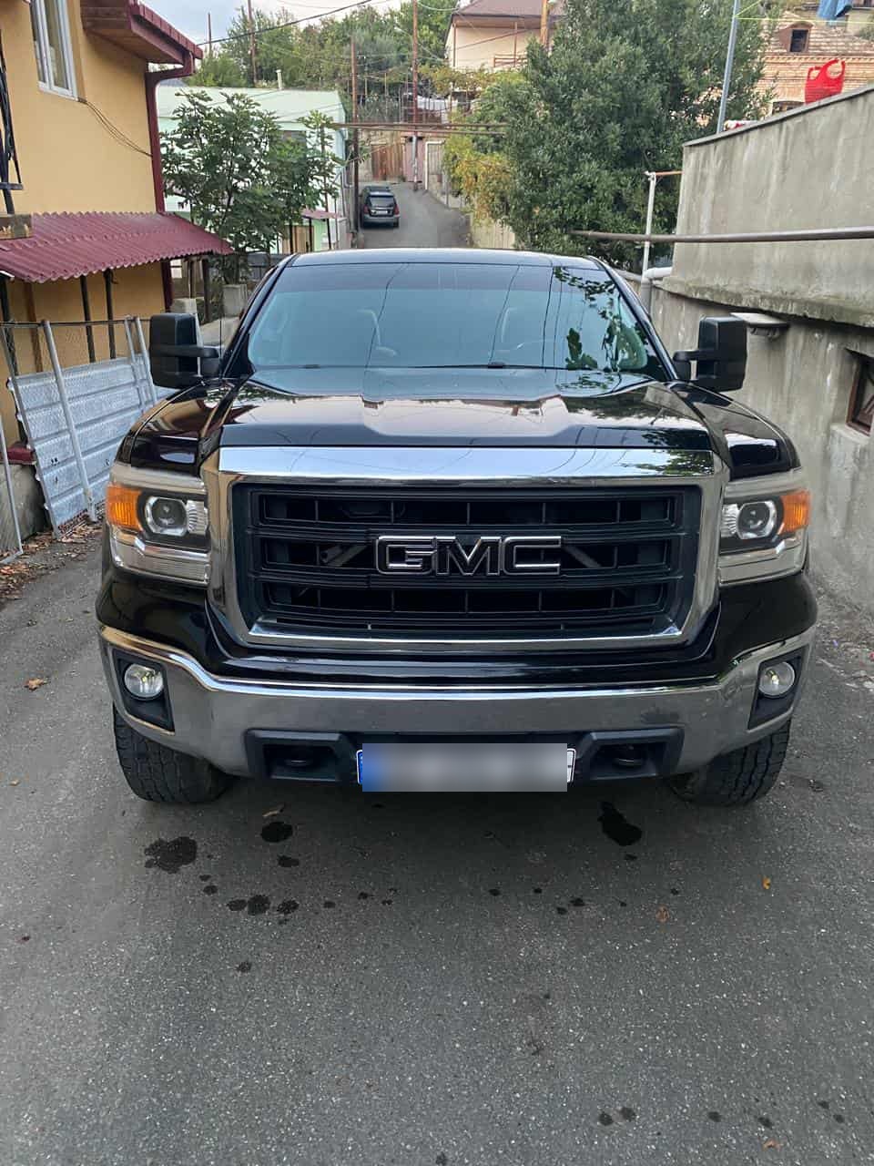 GMC Sierra