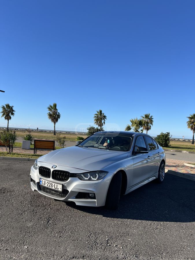 BMW 320 2015 — photo 2