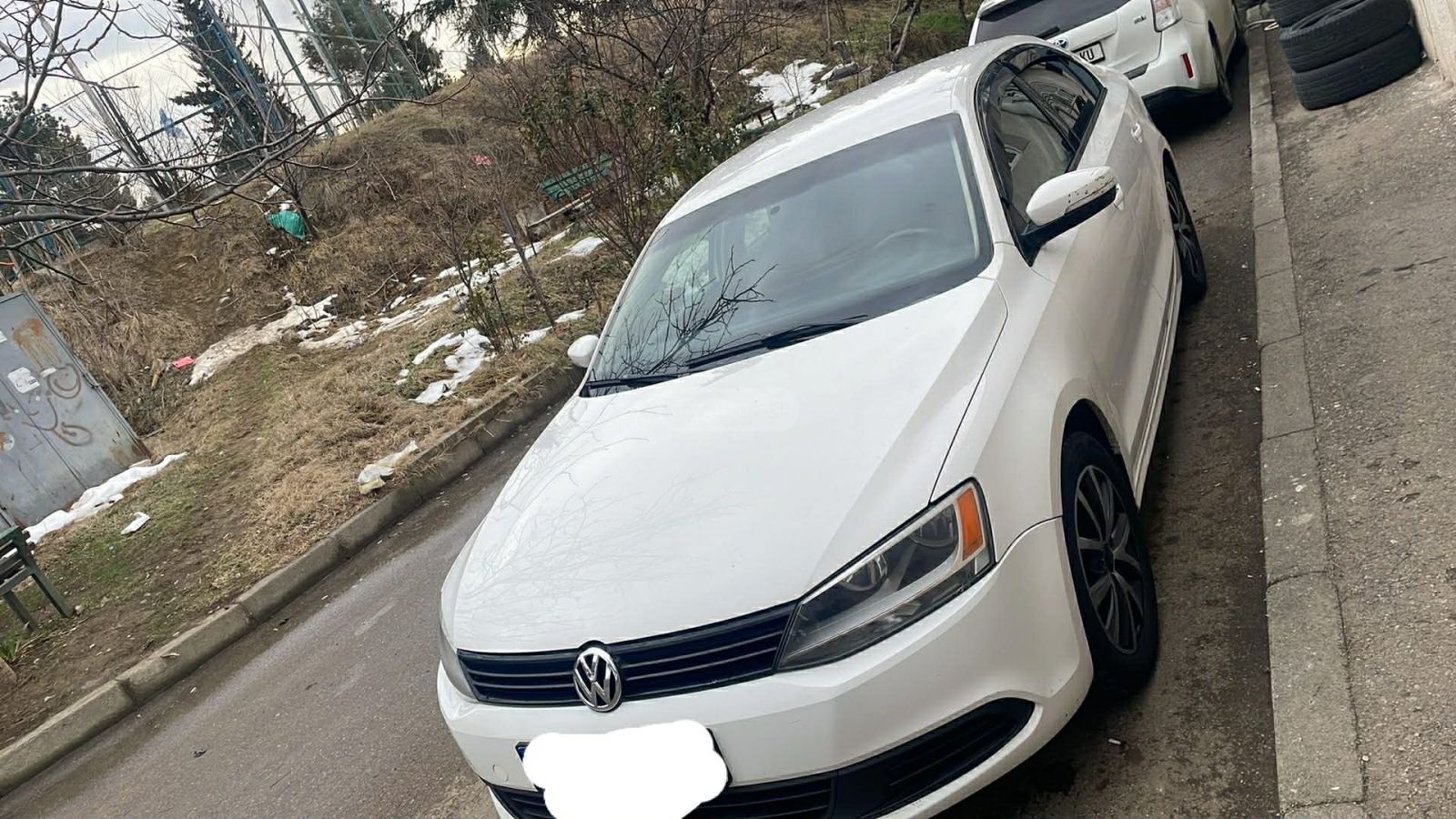 Volkswagen Jetta 2010 — photo 2
