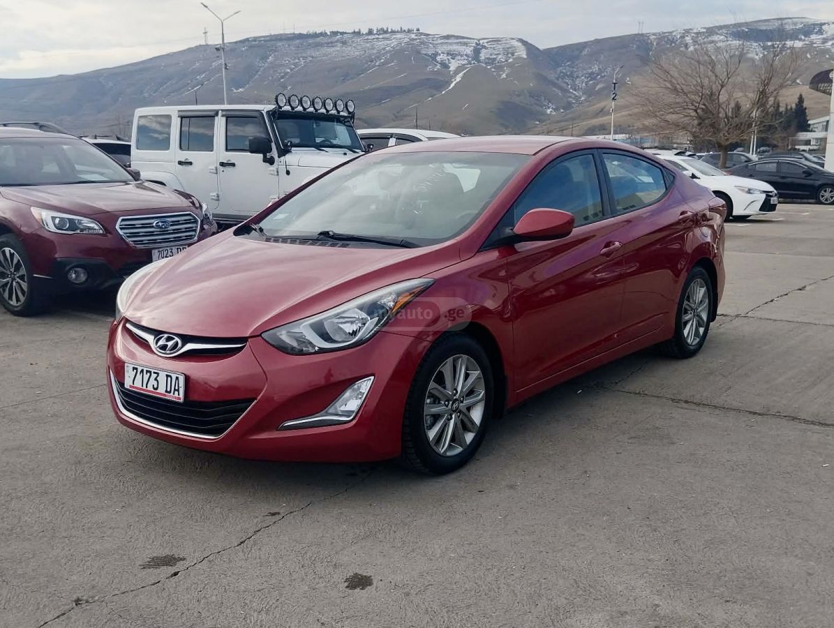 Hyundai Elantra 2015 — photo 2