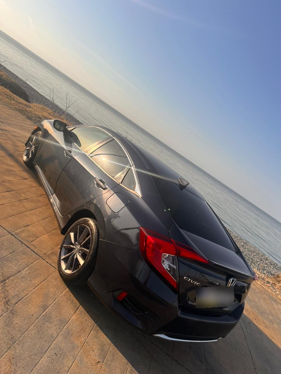 Honda Civic 2019 — photo 2