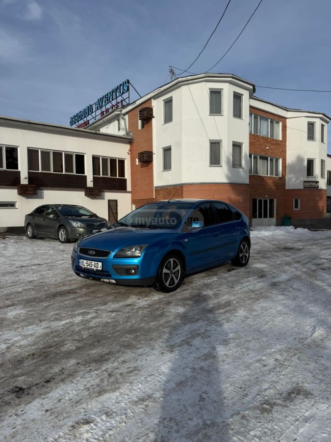 Ford Focus 2005 — photo 2