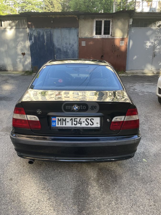 BMW 318 2001 — photo 2