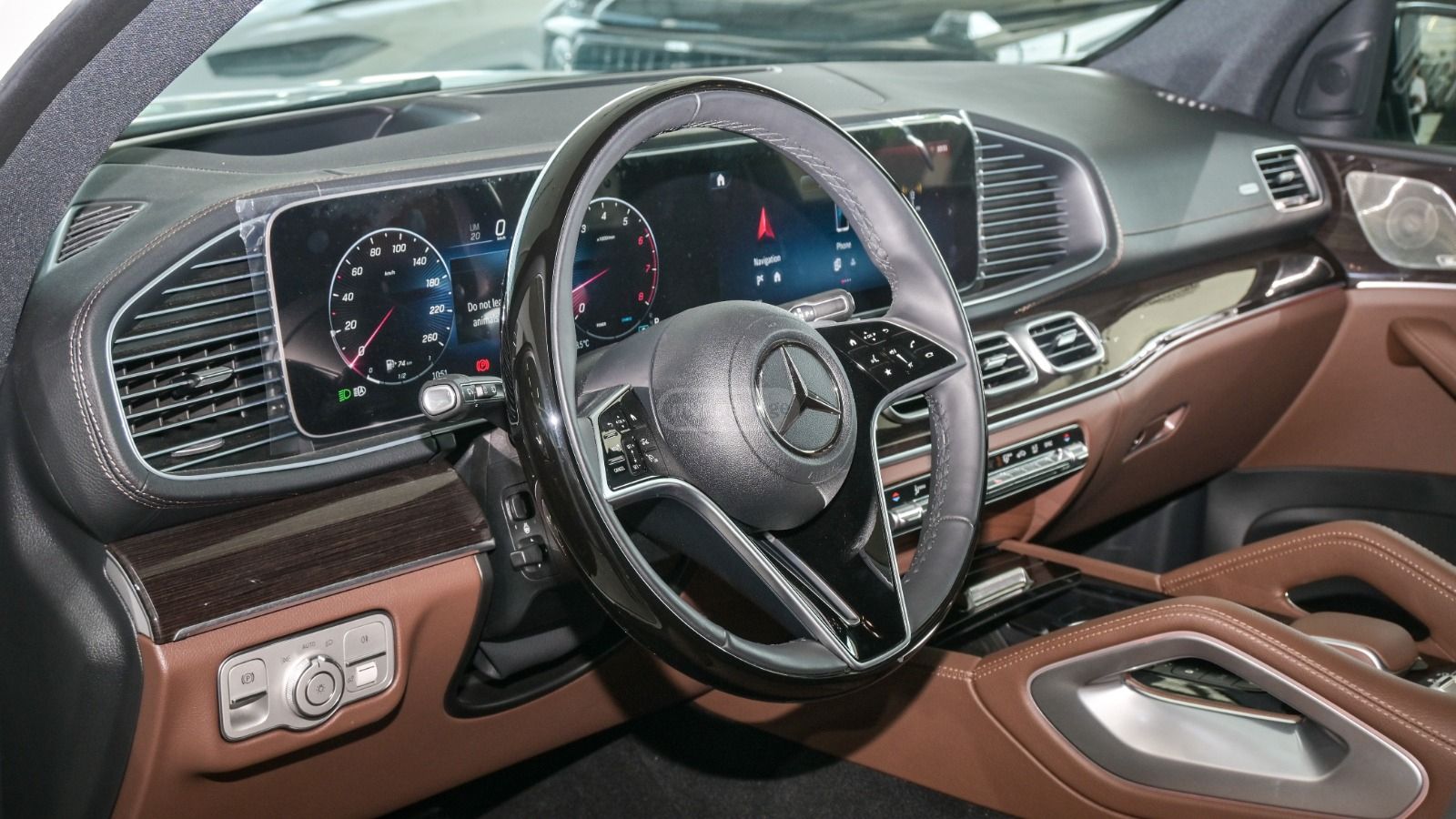 Mercedes-Benz GLS 450 2025 — photo 2