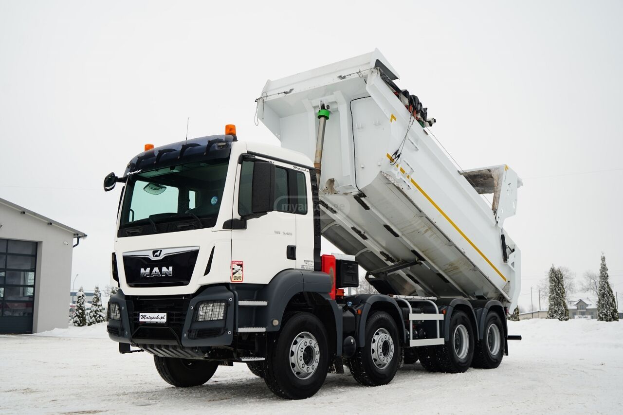 Isuzu TGS