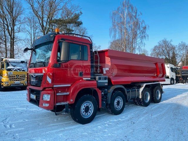 Isuzu TGS