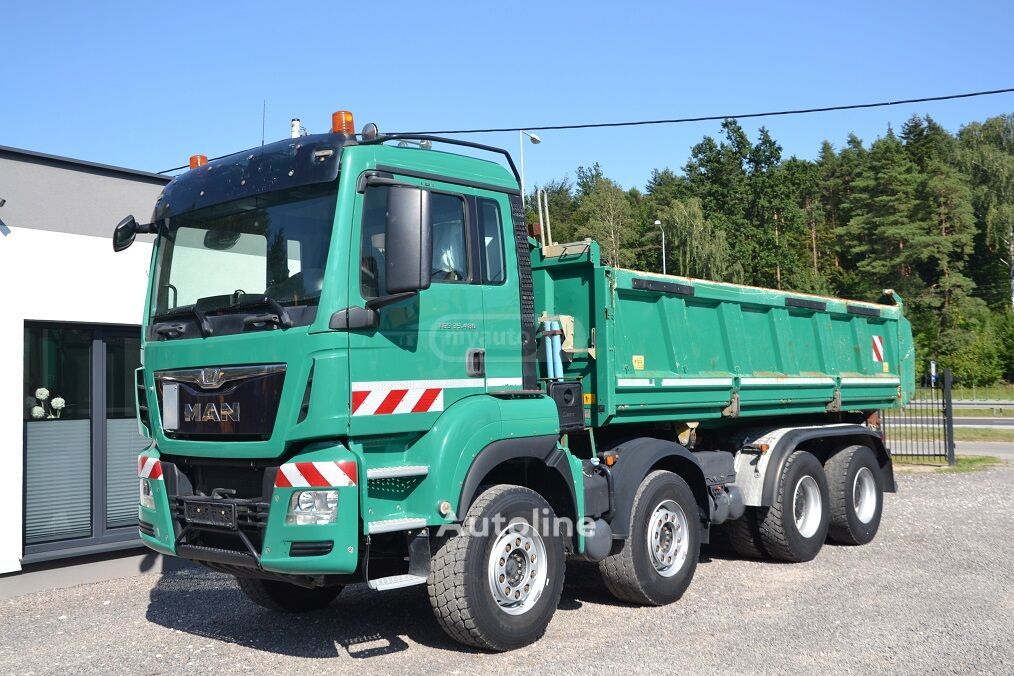 Isuzu TGS 2016 — photo 2