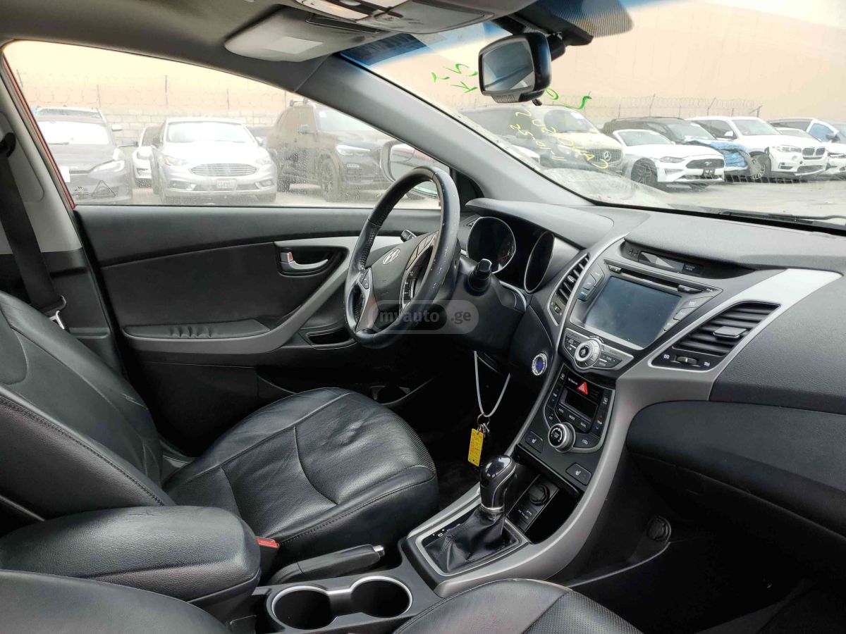 Hyundai Elantra 2014 — photo 2