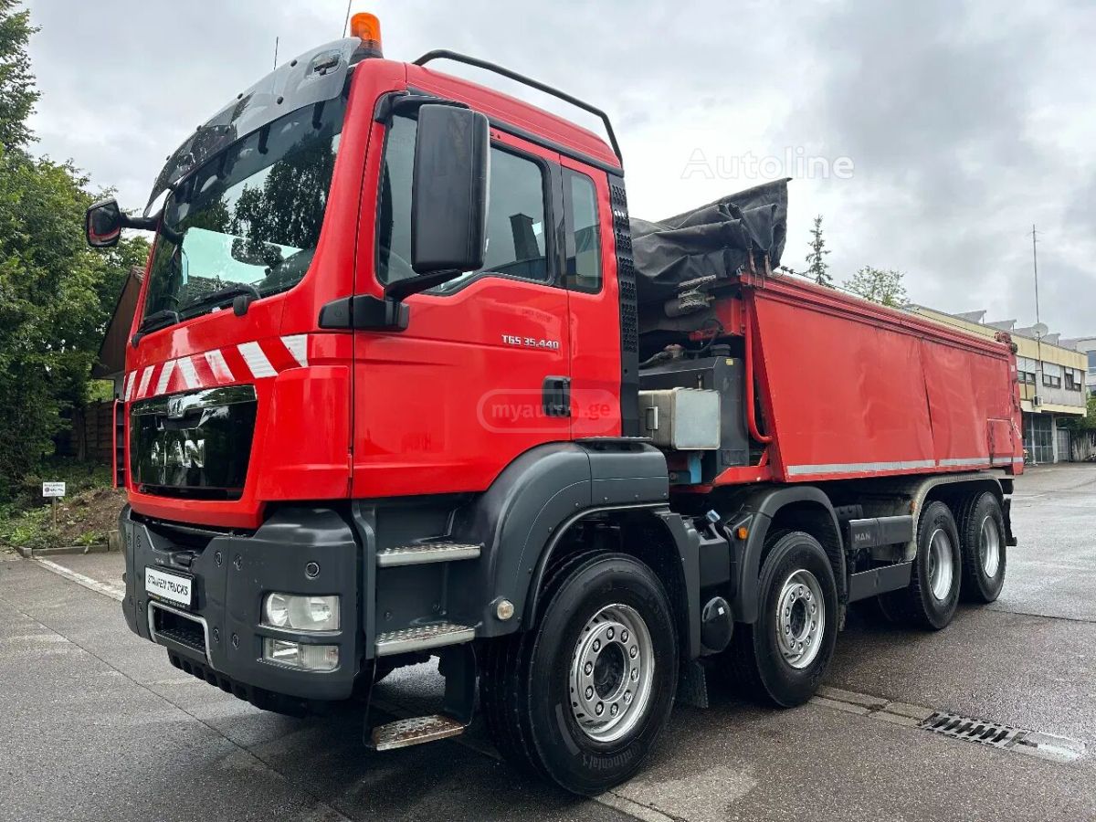 Isuzu TGS
