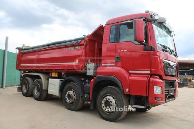Isuzu TGS 2016 — photo 2