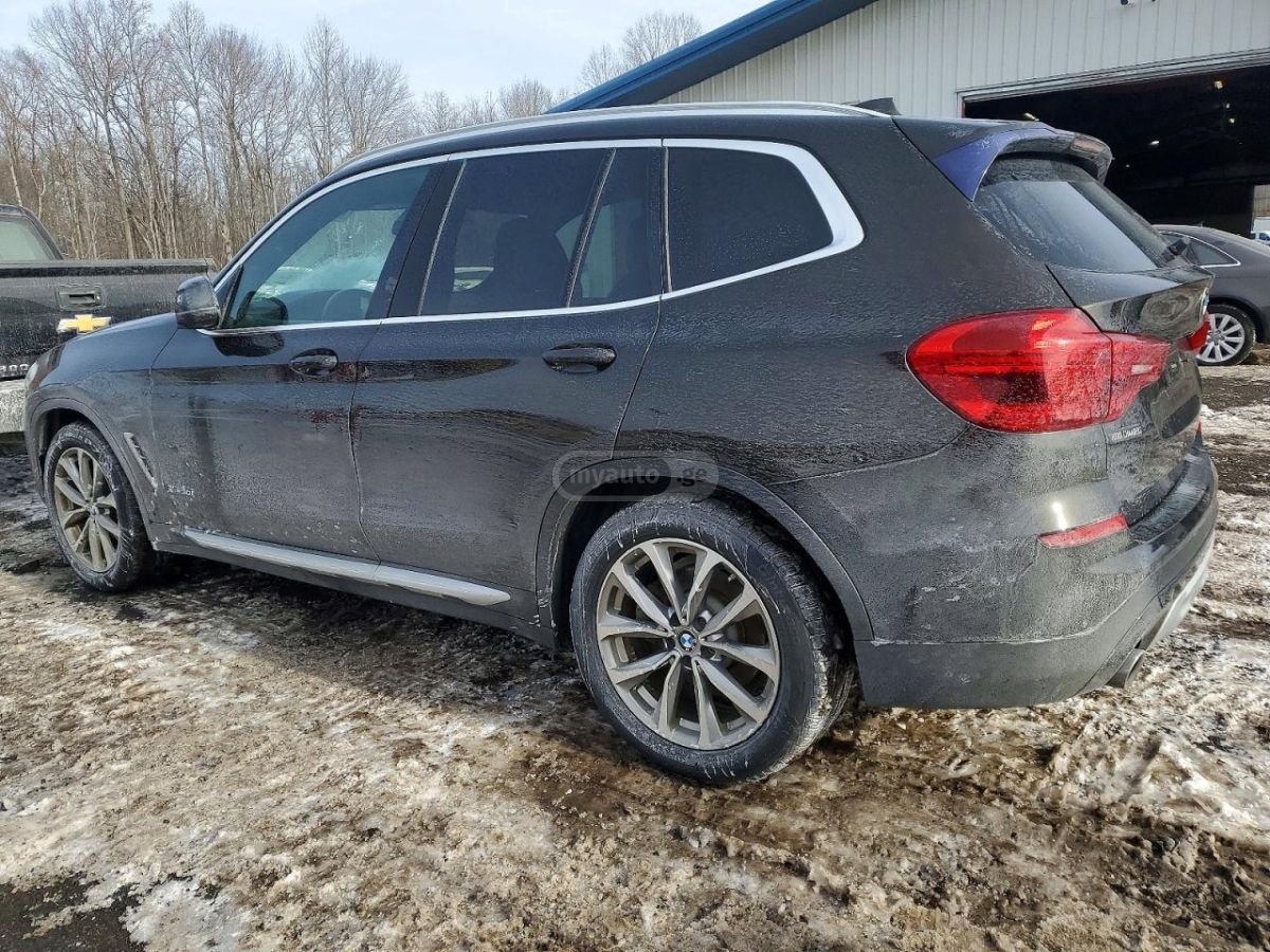 BMW X3 2018 — photo 2