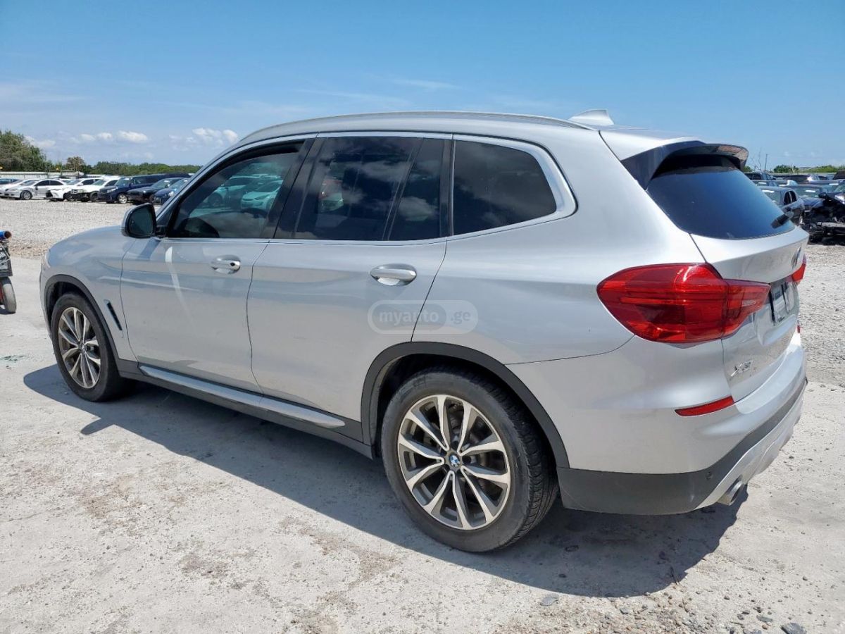 BMW X3 2019 — photo 2
