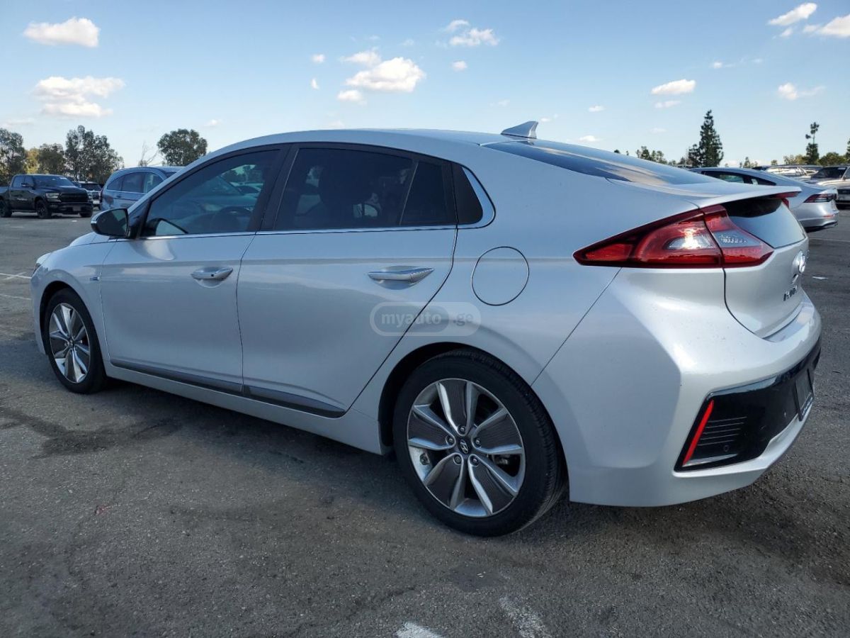 Hyundai Ioniq 2018 — photo 2