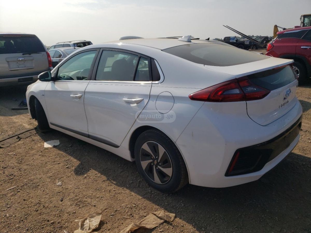 Hyundai Ioniq 2018 — photo 2